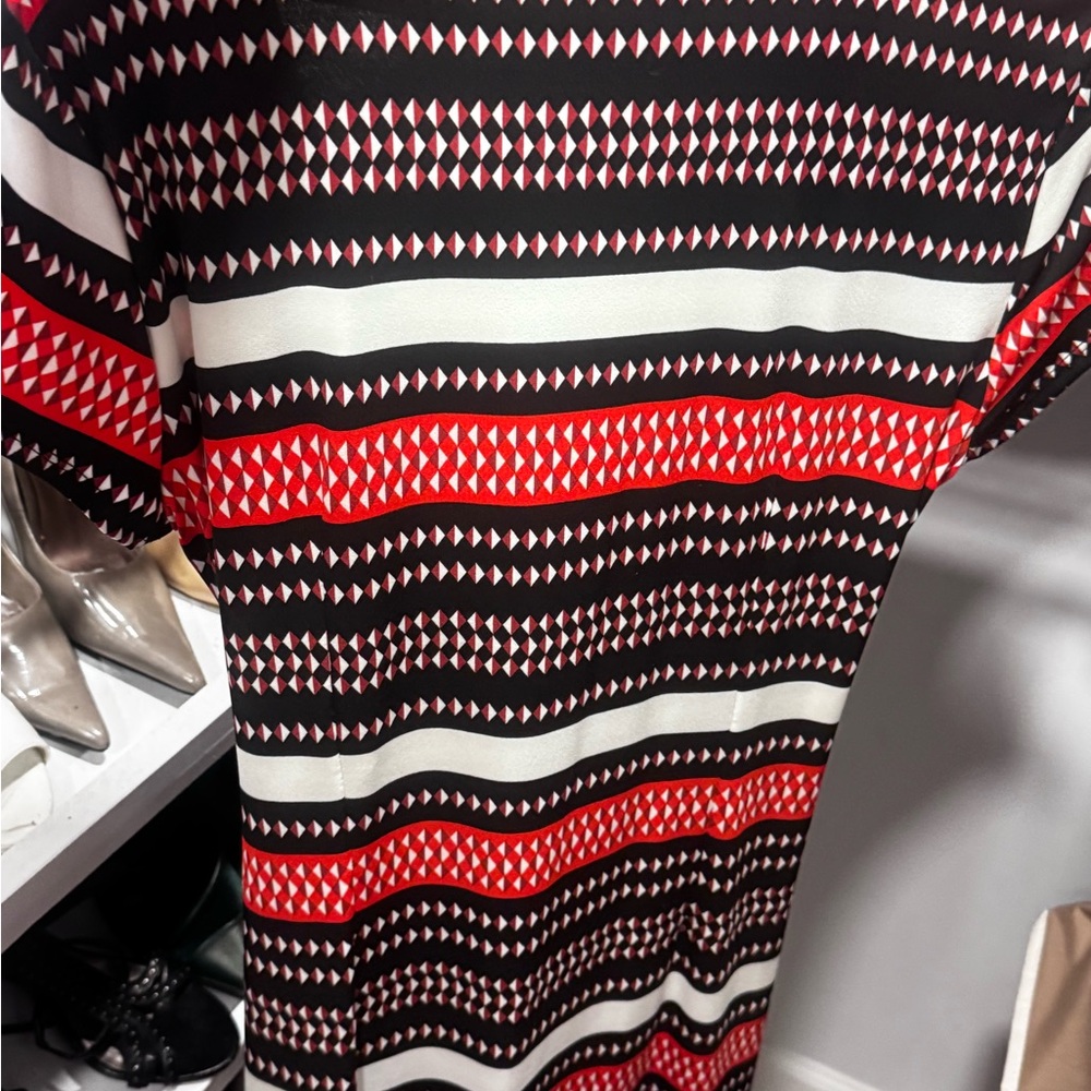 New York & Company Black and White Sheath Dress with Dolman Sleeves